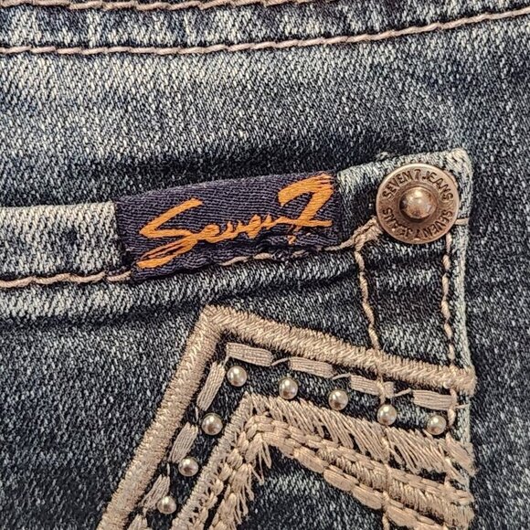 Seven7 Jean Shorts Dark Blue Denim Womens 4 Low Rise 5 Pocket Stretch Distressed - Picture 6 of 8